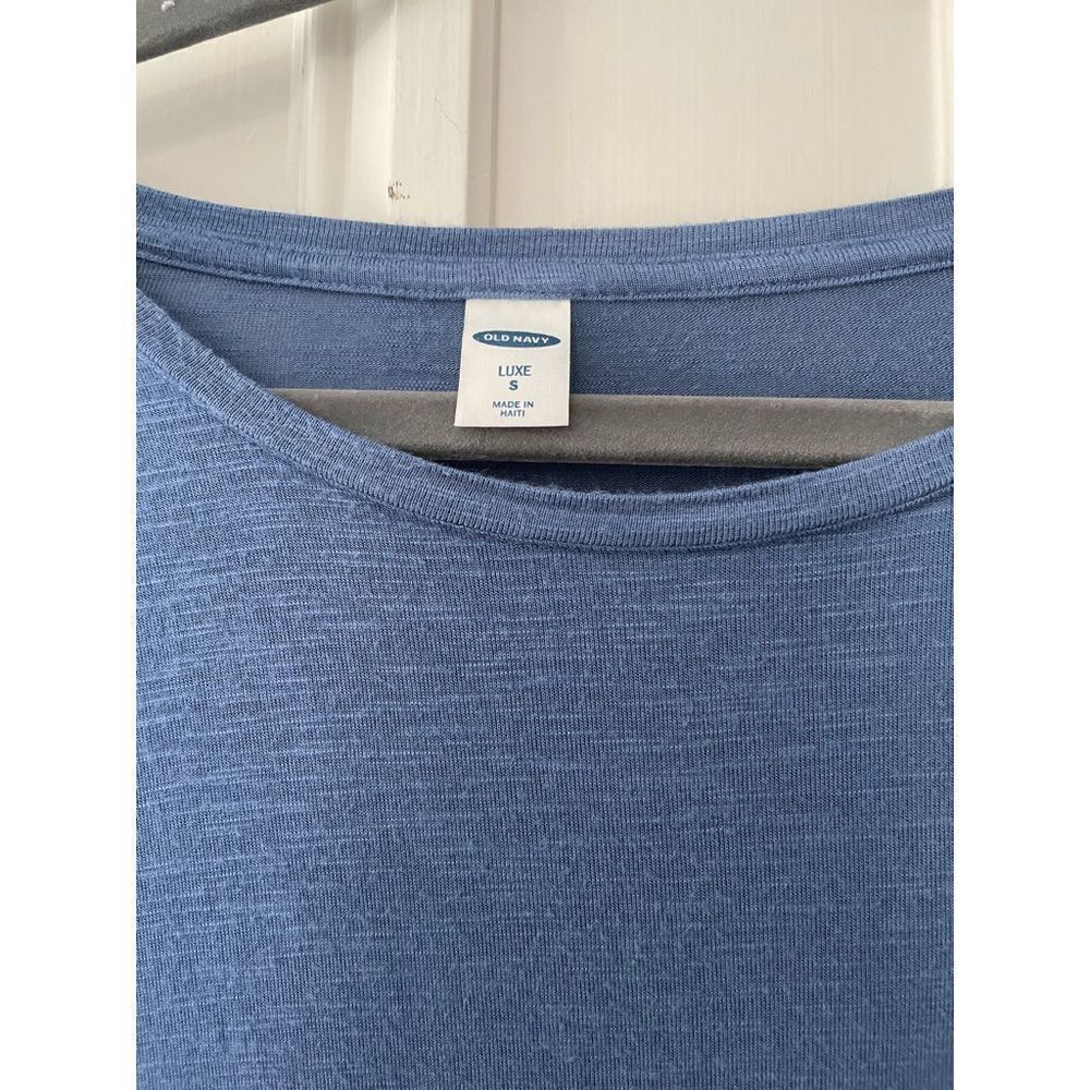 Old navy luxe blue tee S - Picture 3 of 4